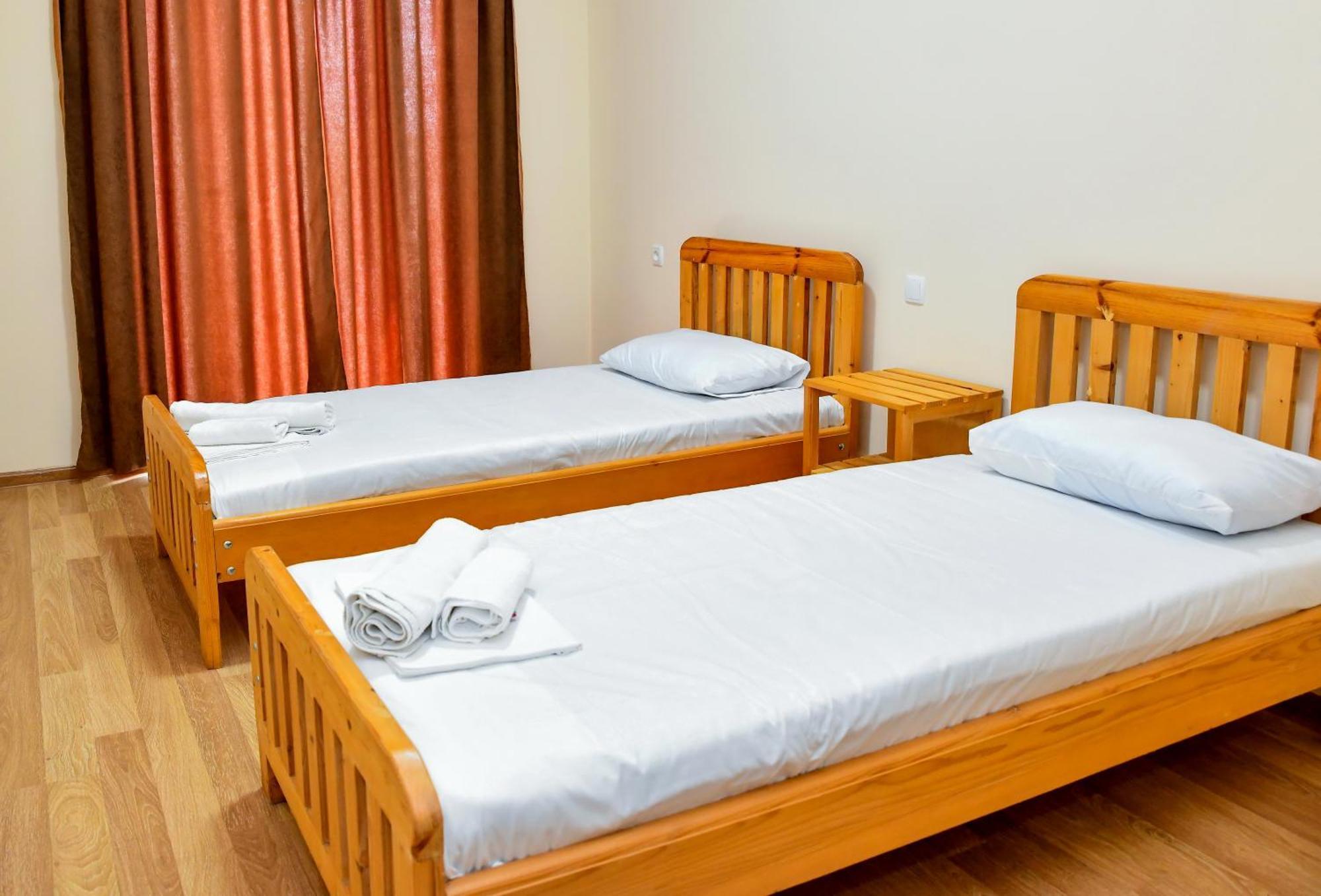 Just Inn Koutaïssi Extérieur photo